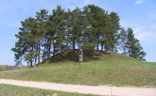 7_Giraitės piliakalnis (3).jpg